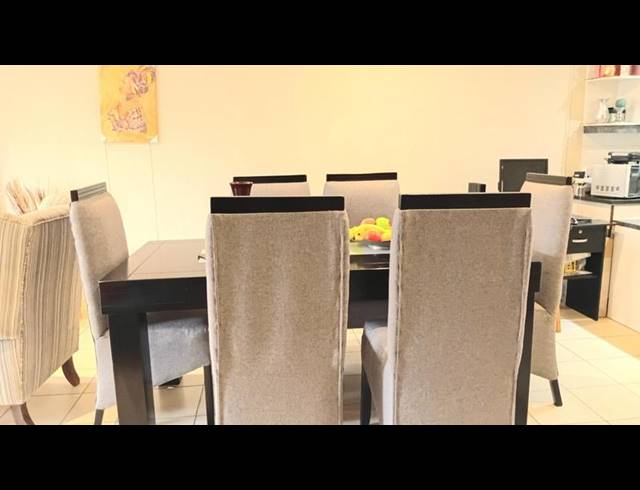 2 BEDROOM PROPERTY TO RENT IN LOMBARDY EAST
